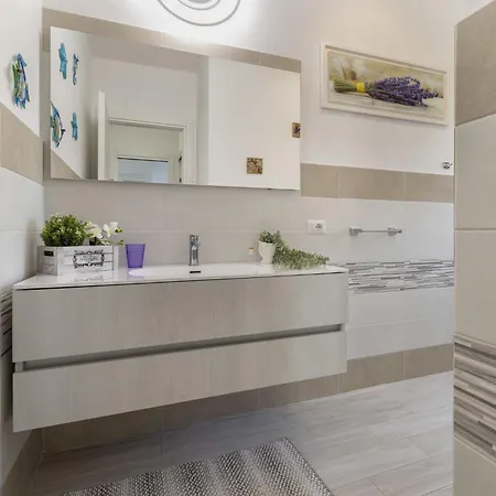 Baia Dei Tramonti By Interhome *