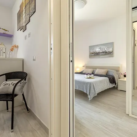 Baia Dei Tramonti By Interhome *